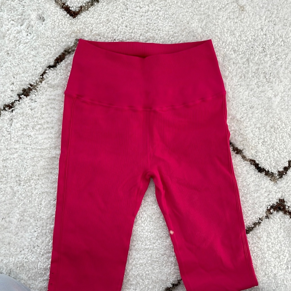 Spiritual Gangster hot pink seamless leggings